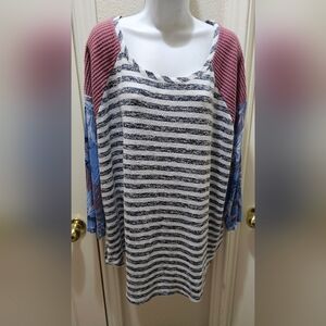 Boat Neckline Multicolored Striped Long Sleeve Top Size 22/24 EUC
